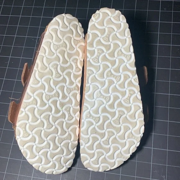 Women’s Birkenstock Arizona Leather Soft Footbed- Metallic Copper, size 39/250 - Picture 5 of 16